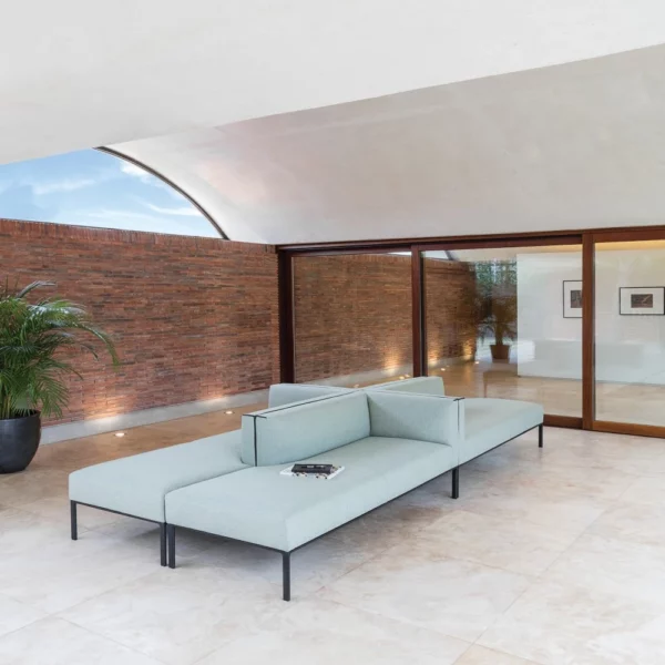 RAGLAN – Image 7